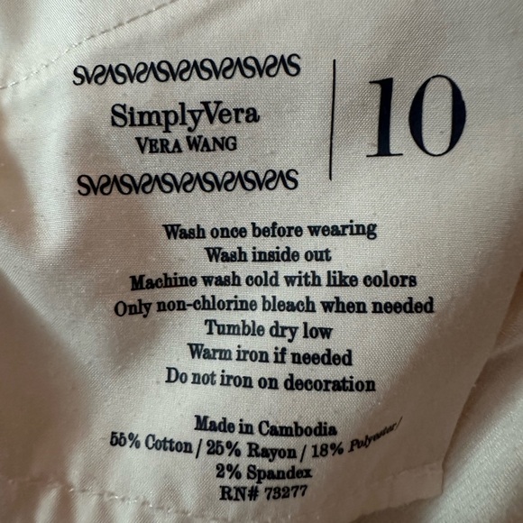 Vera Wang White Ankle Cropped Jeans - Picture 7 of 8